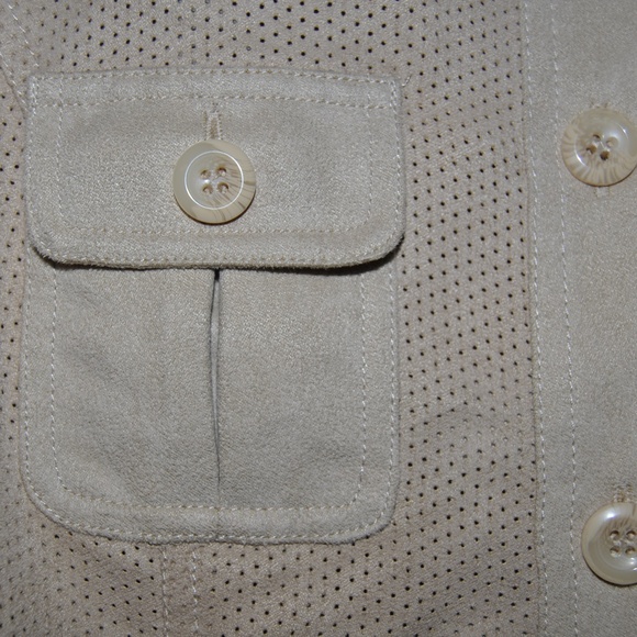 CHICO'S Safari Perforated Faux Suede Polly Vest D5 - Picture 6 of 8